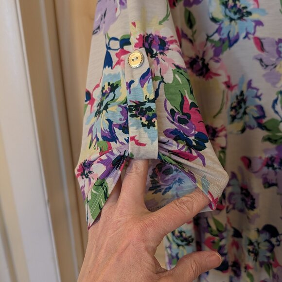 Floral Blouse - Picture 4 of 4